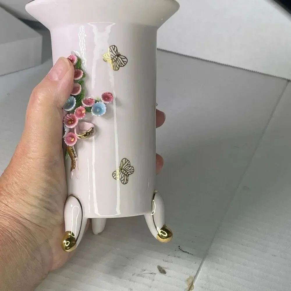 VTG Lefton China pink porcelain bud vase applied high -relief flowers. 6”